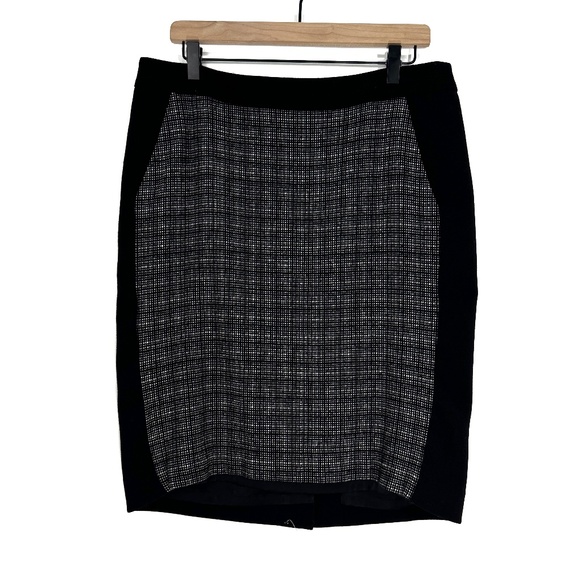 Talbots Dresses & Skirts - Talbots Women’s Size 12 Large Black White Tweed Front Solid Back Pencil Skirt